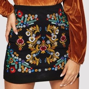 SHEIN Boho Floral Embroidered Skirt SZ S